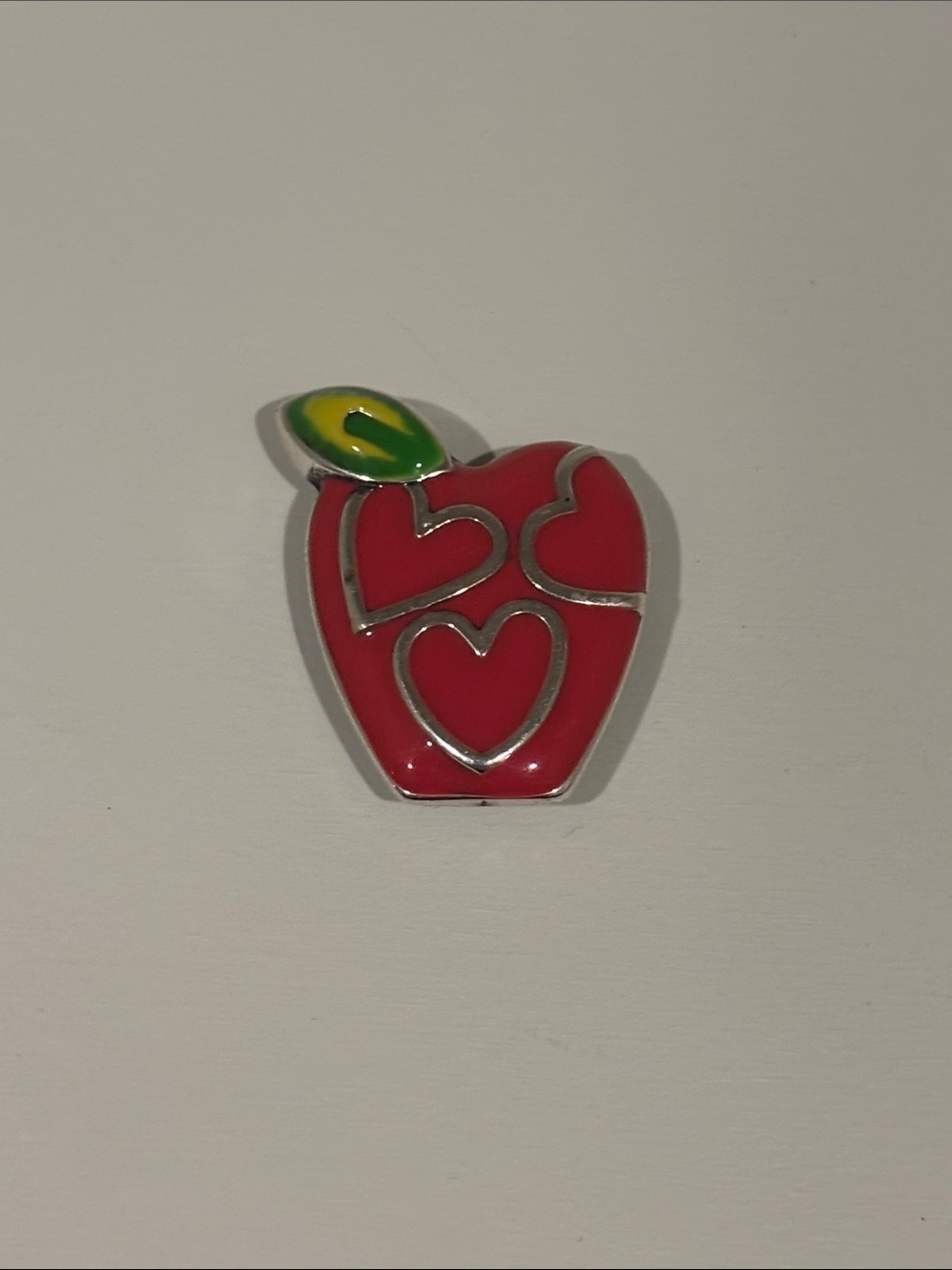 Brighton Red Heart Apple Enamel magnet